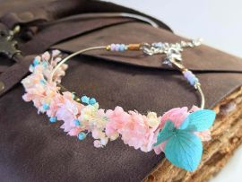 Bracelet artisanal en fleurs stabilisées & fleurs séchées Candy par Flora Paris