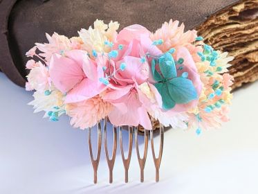 Peigne à cheveux fleuri pour coiffure de mariage en fleurs séchées Candy par Flora Paris