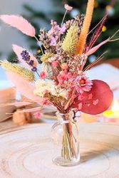 Mini bouquet de fleurs séchées Rosae par Flora Paris en centre de table