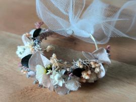 Bracelet artisanal fleurs stabilisées aux couleurs pastel Pauline par Flora Paris