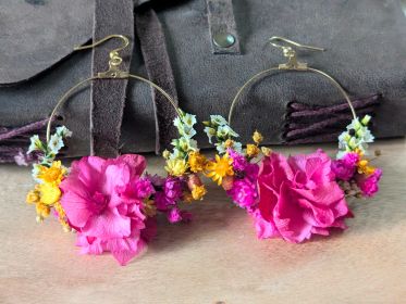 Boucles d’oreilles créoles en fleurs stabilisées Diane par Flora Paris