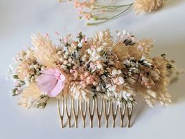 Peigne à cheveux fleuri pour coiffure de mariage en fleurs séchées & fleurs stabilisées Melocoton par Flora Paris