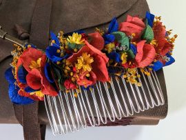 Peigne à cheveux fleuri pour coiffure de mariage en fleurs stabilisées Majorel par Flora Paris