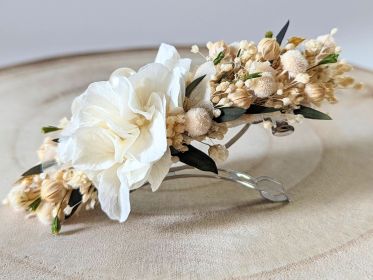 Barrette à cheveux fleurie pour coiffure de mariage en fleurs stabilisées Virginie par Flora Paris