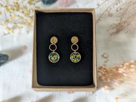 Boucles d’oreilles en fleurs séchées bleues et safran Laura par Flora Paris