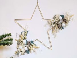 Étoile ornée de fleurs séchées & stabilisées pour décoration de Noël Céleste par Flora Paris