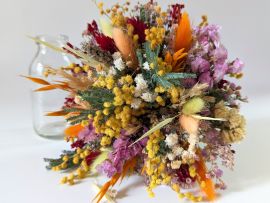 Petit bouquet de fleurs séchées et stabilisées pour décoration d’intérieur branchée Pumpkin par Flora Paris