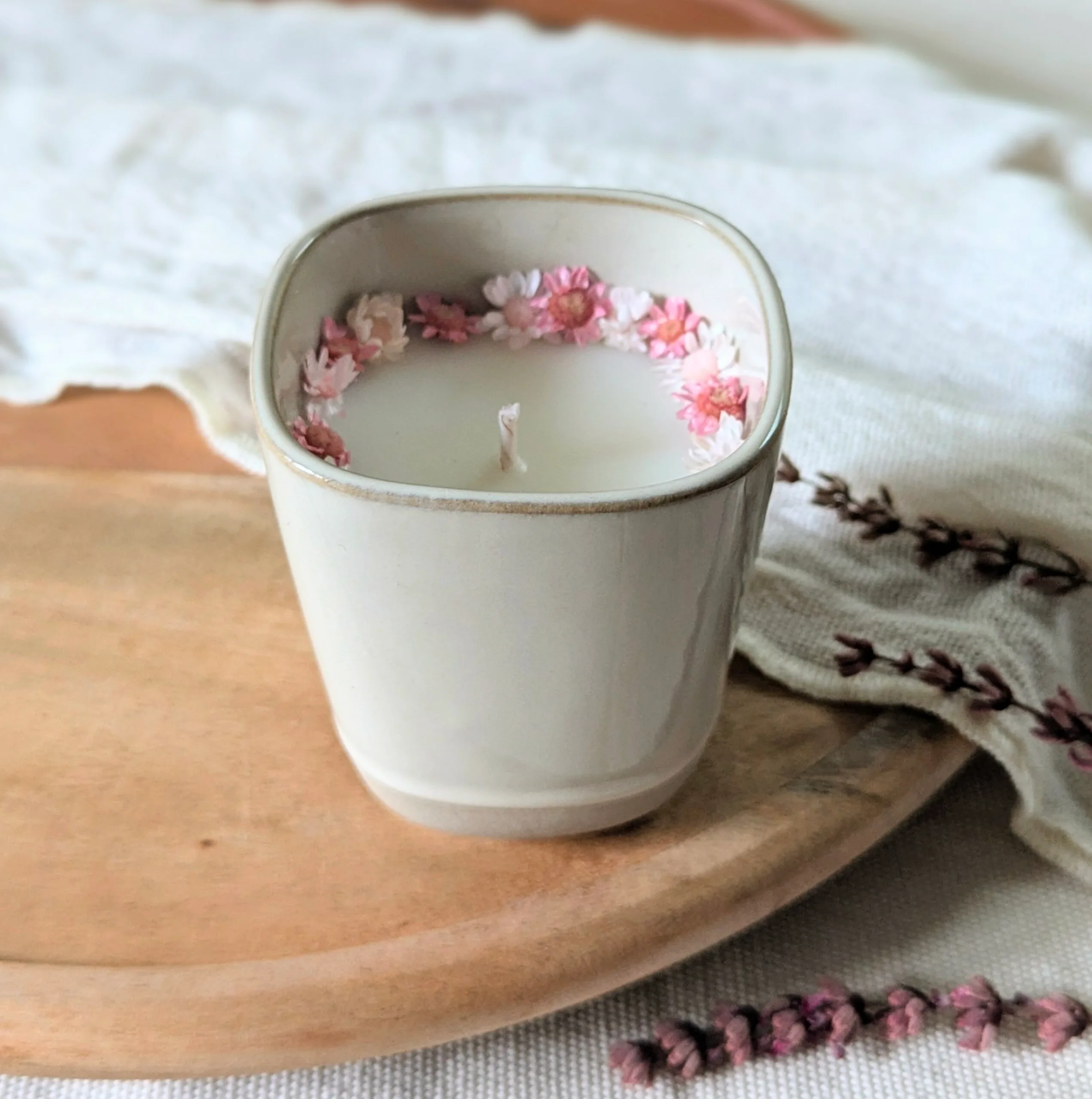 Bougie fleurie parfum gardénia, pivoine, Gloria – Image 4