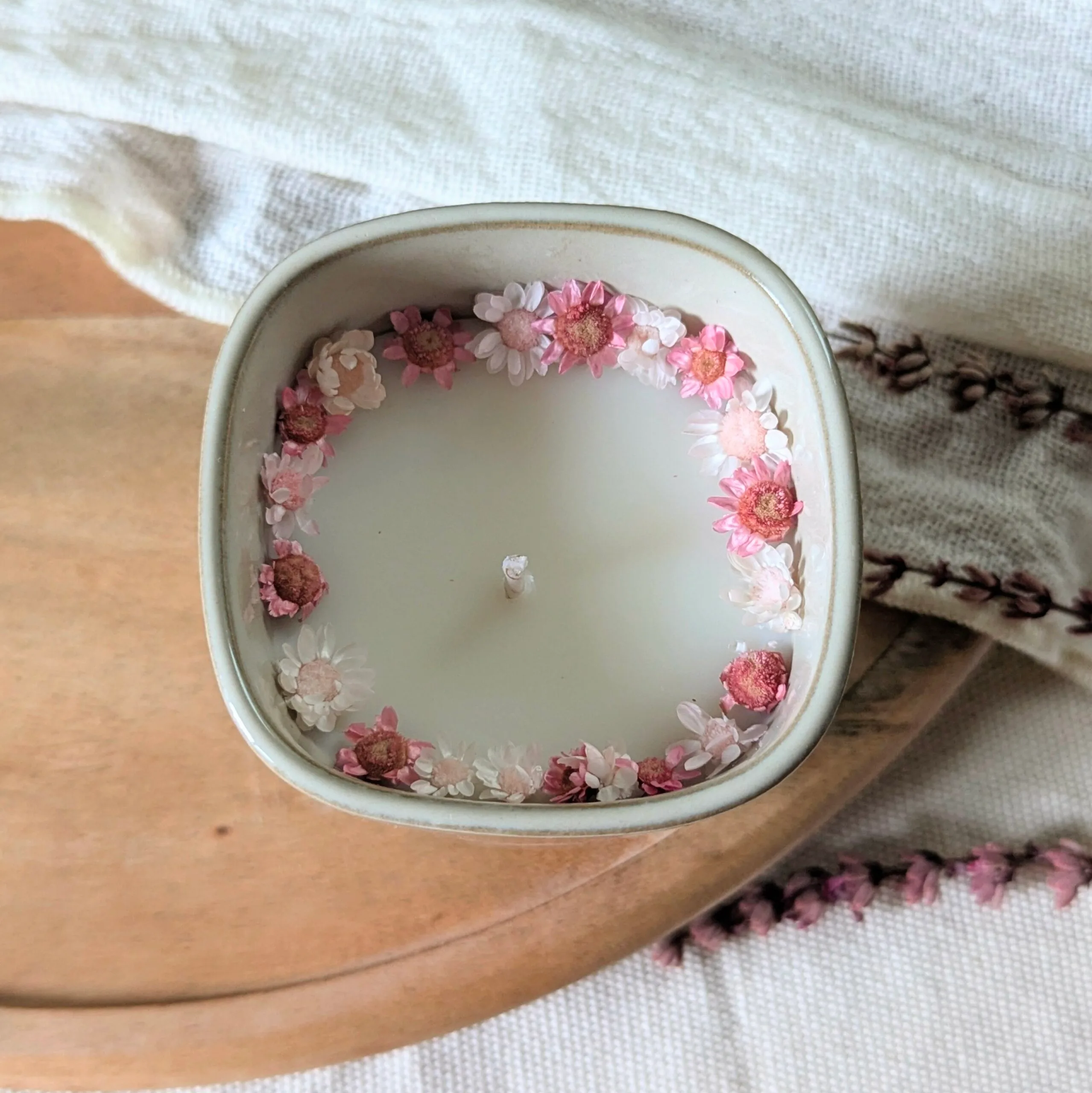 Bougie fleurie parfum gardénia, pivoine, Gloria – Image 3