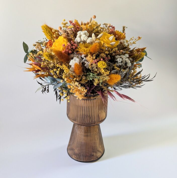 Bouquet bohème en fleurs stabilisées jaunes et oranges, Lana – Image 2
