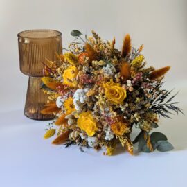 Bouquet bohème en fleurs stabilisées jaunes et oranges, Lana