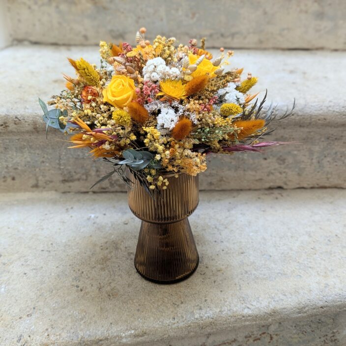 Bouquet bohème en fleurs stabilisées jaunes et oranges, Lana – Image 4