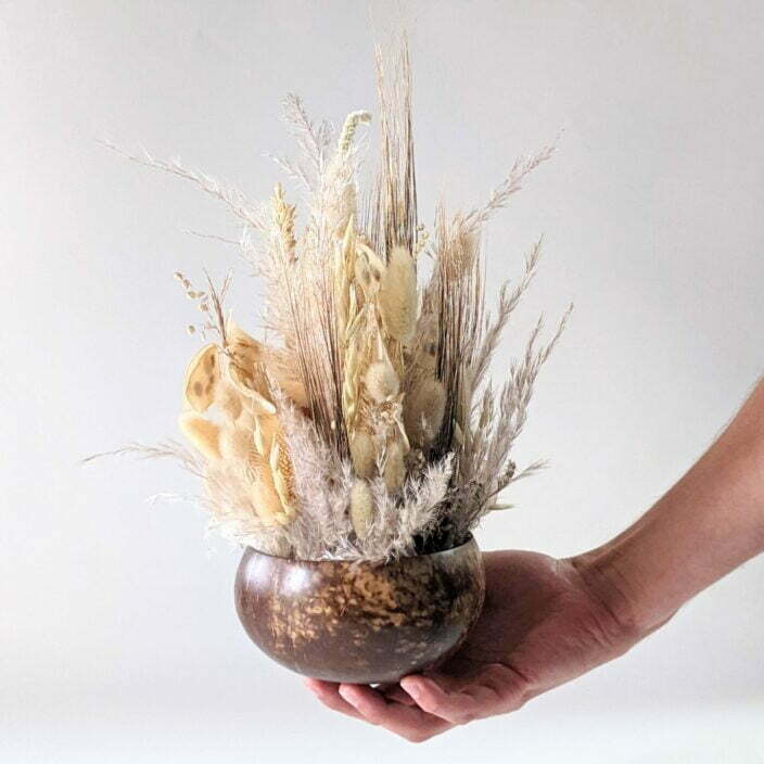 Composition de fleurs séchées & coque de noix de coco naturelle, Grain de Sel 2