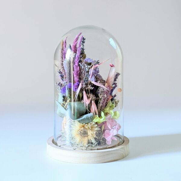 Cloche en verre avec fleurs éternelles et fleurs séchées pour décoration d’intérieur, Édith 3