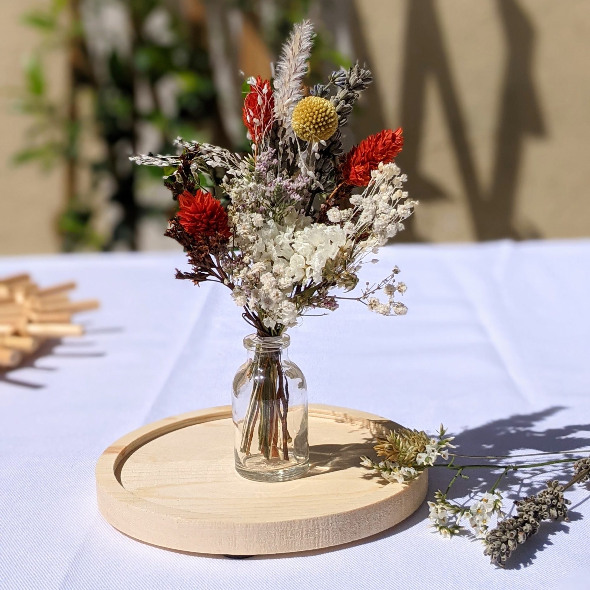 Mini bouquet de fleurs séchées pour décoration de table évènementielle