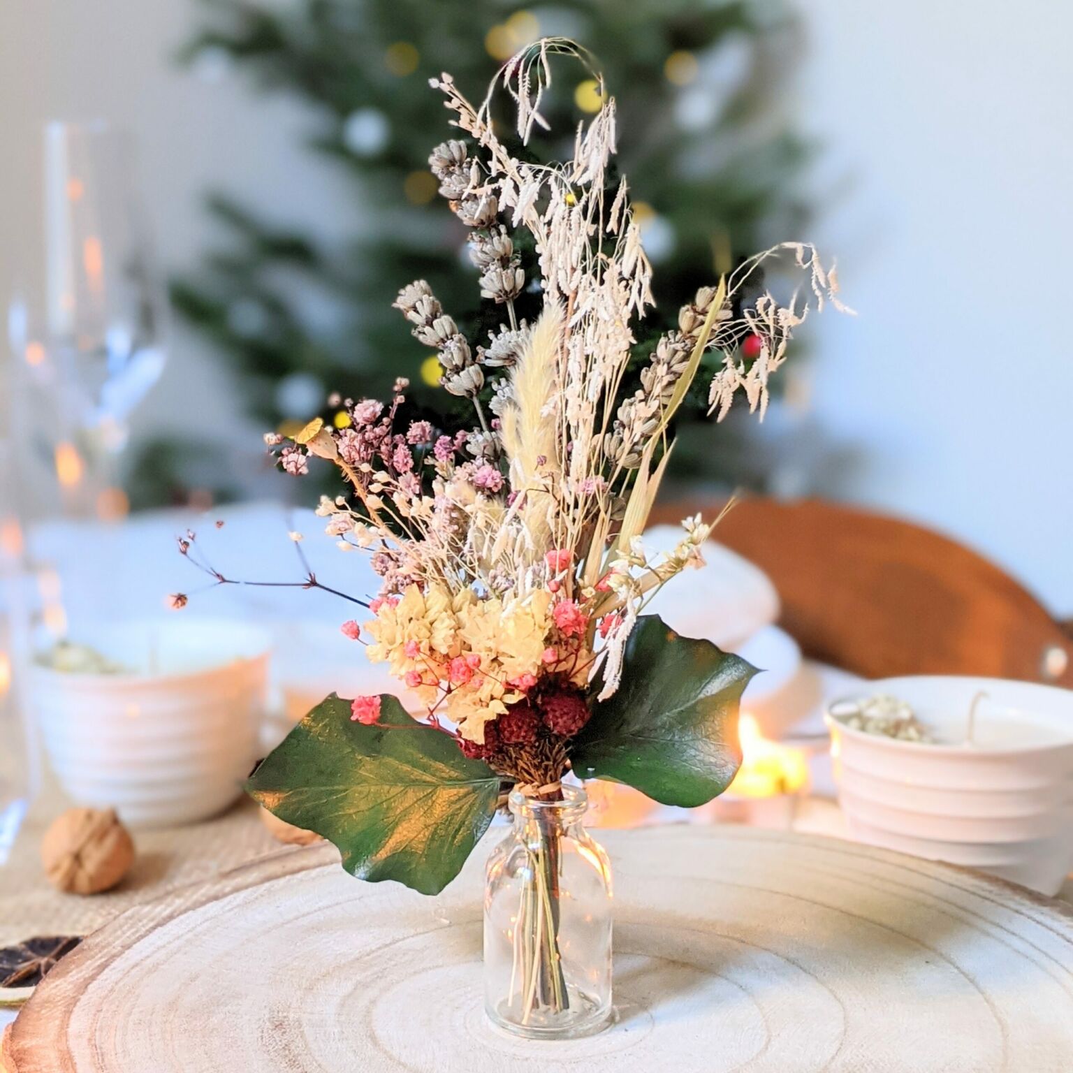 Mini bouquet de fleurs séchées pour décoration de table évènementielle