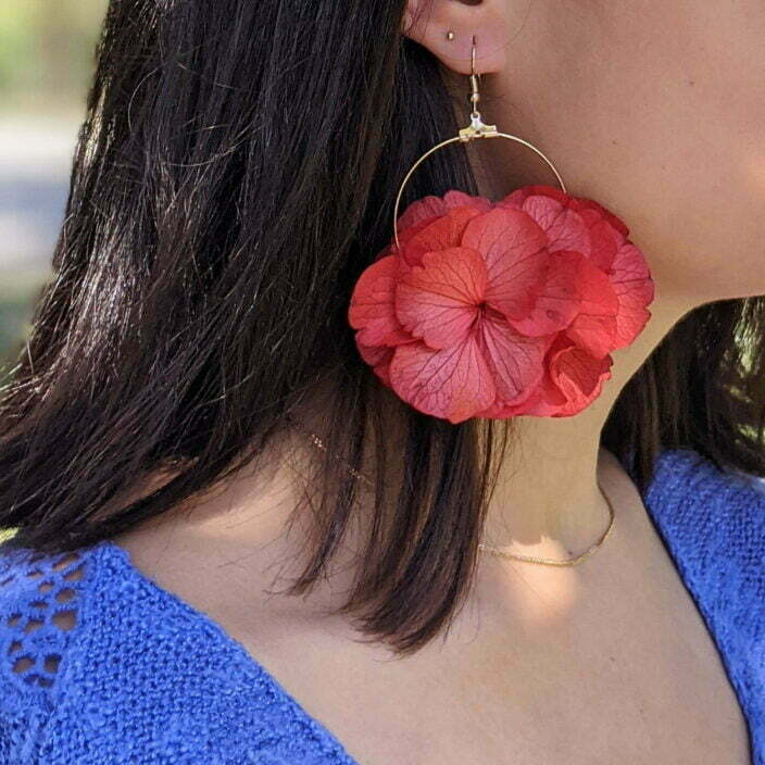 Boucles d’oreilles créoles en fleurs stabilisées, Katy