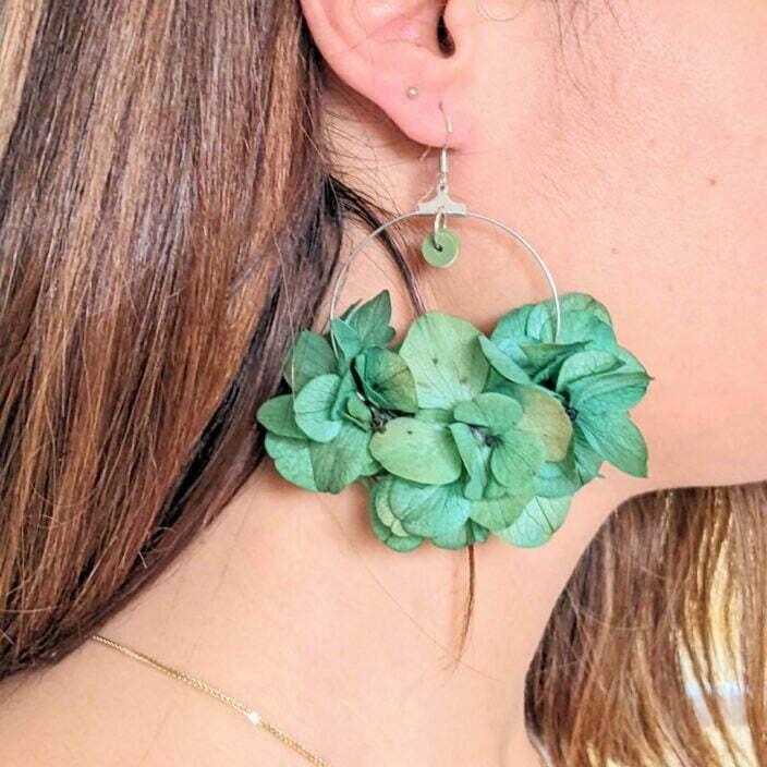 Boucles d’oreilles créoles en fleurs stabilisées, Katy 3