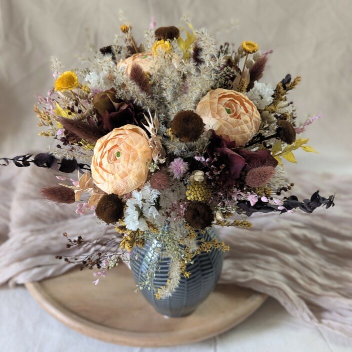 Bouquet de mariée avec renoncule stabilisées & fleurs séchées, Ingrid – Image 4