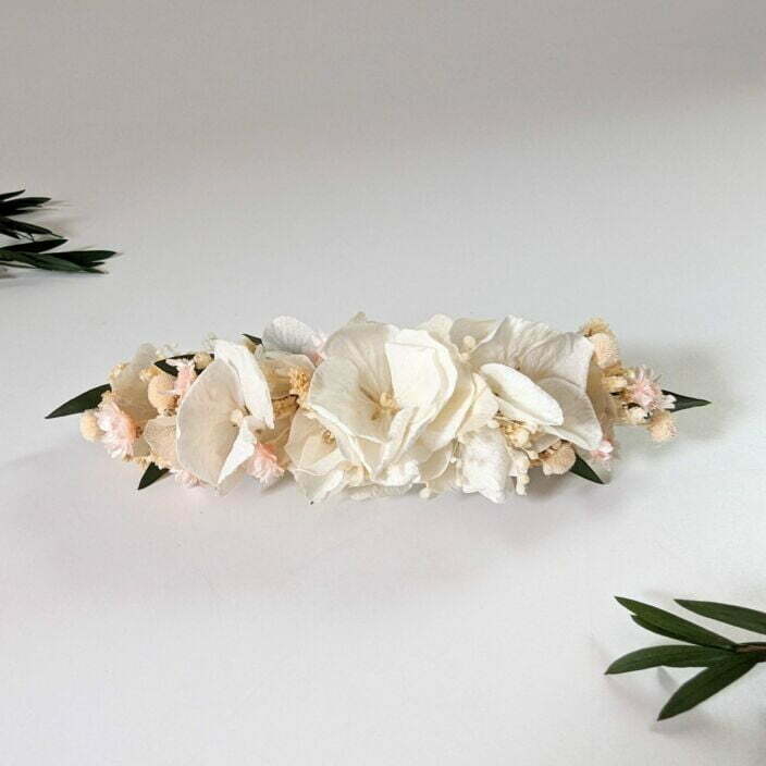 Barrette à cheveux fleurie pour coiffure de mariage en fleurs séchées & fleurs stabilisées, Rafaela 2