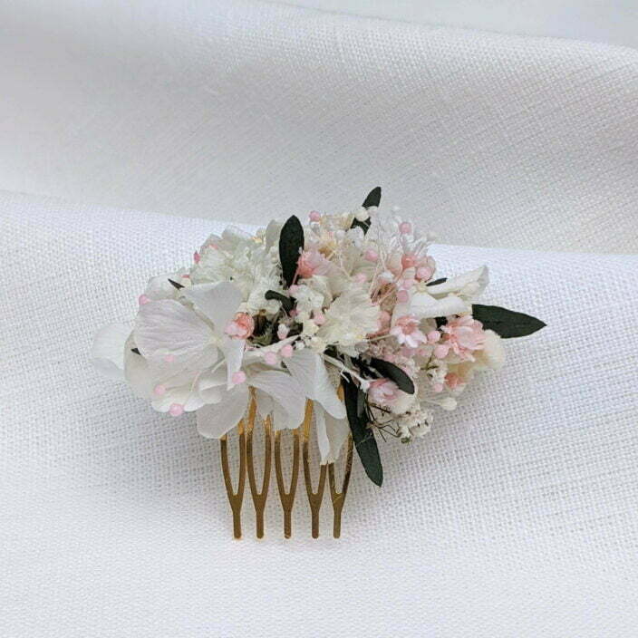 Peigne à cheveux fleuri pour coiffure de mariage en fleurs séchées & fleurs stabilisées, Rafaela 3