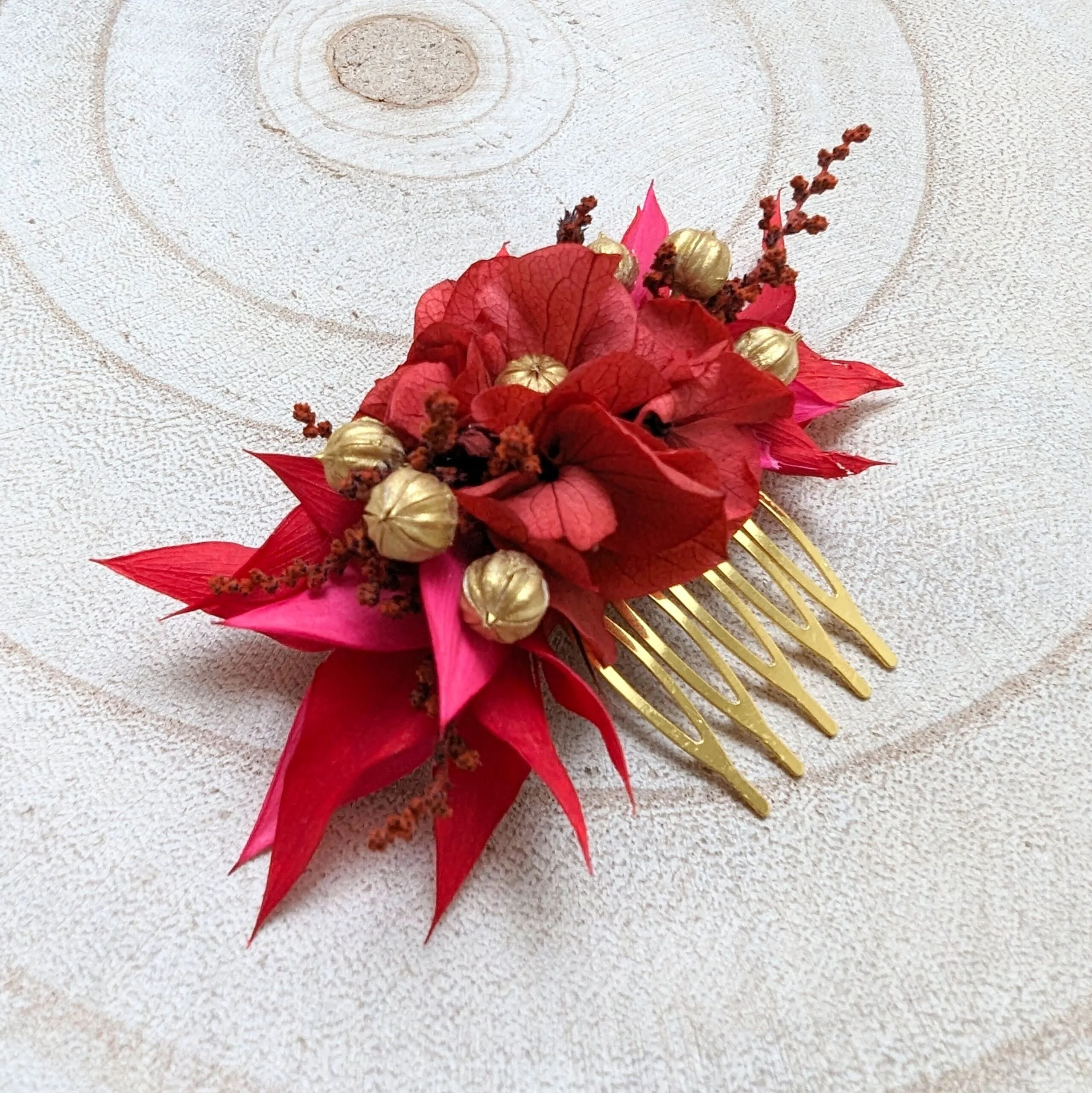 Peigne à cheveux fleuri pour coiffure de mariage en fleurs stabilisées aux couleurs vives, Joyce – Image 4