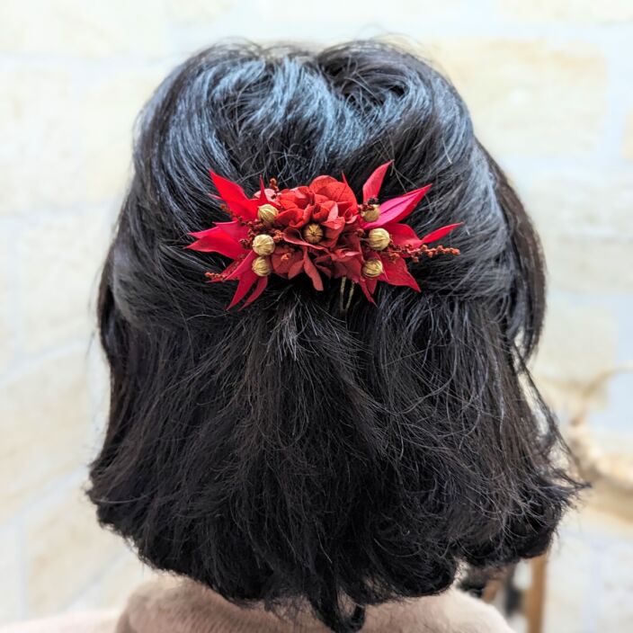Peigne à cheveux fleuri pour coiffure de mariage en fleurs stabilisées aux couleurs vives, Joyce 2
