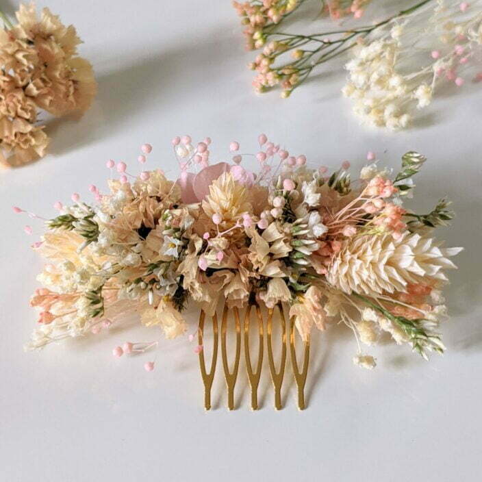 Peigne à cheveux fleuri pour coiffure de mariage en fleurs séchées & fleurs stabilisées, Melocoton 3
