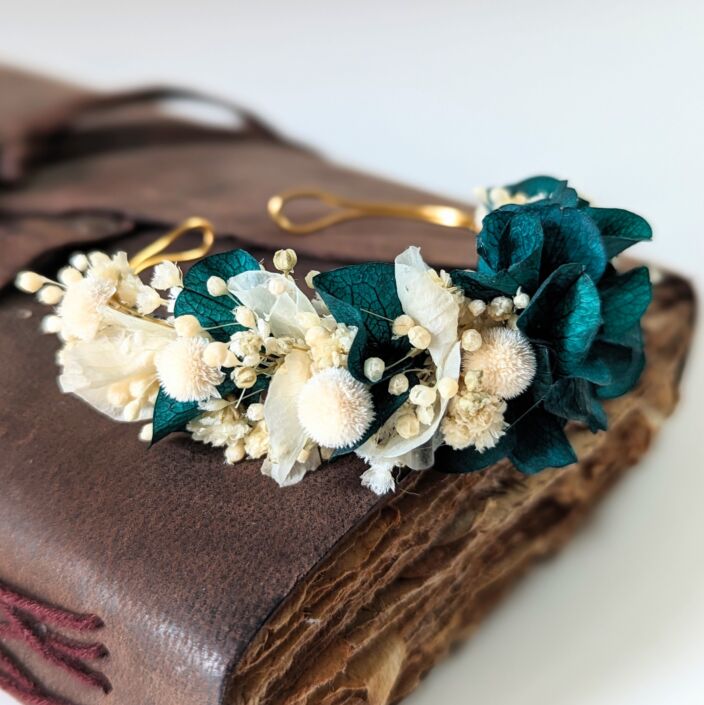 Bracelet artisanal fleurs stabilisées aux couleurs intemporelles, Malèna
