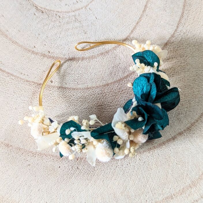 Bracelet artisanal fleurs stabilisées aux couleurs intemporelles, Malèna 3