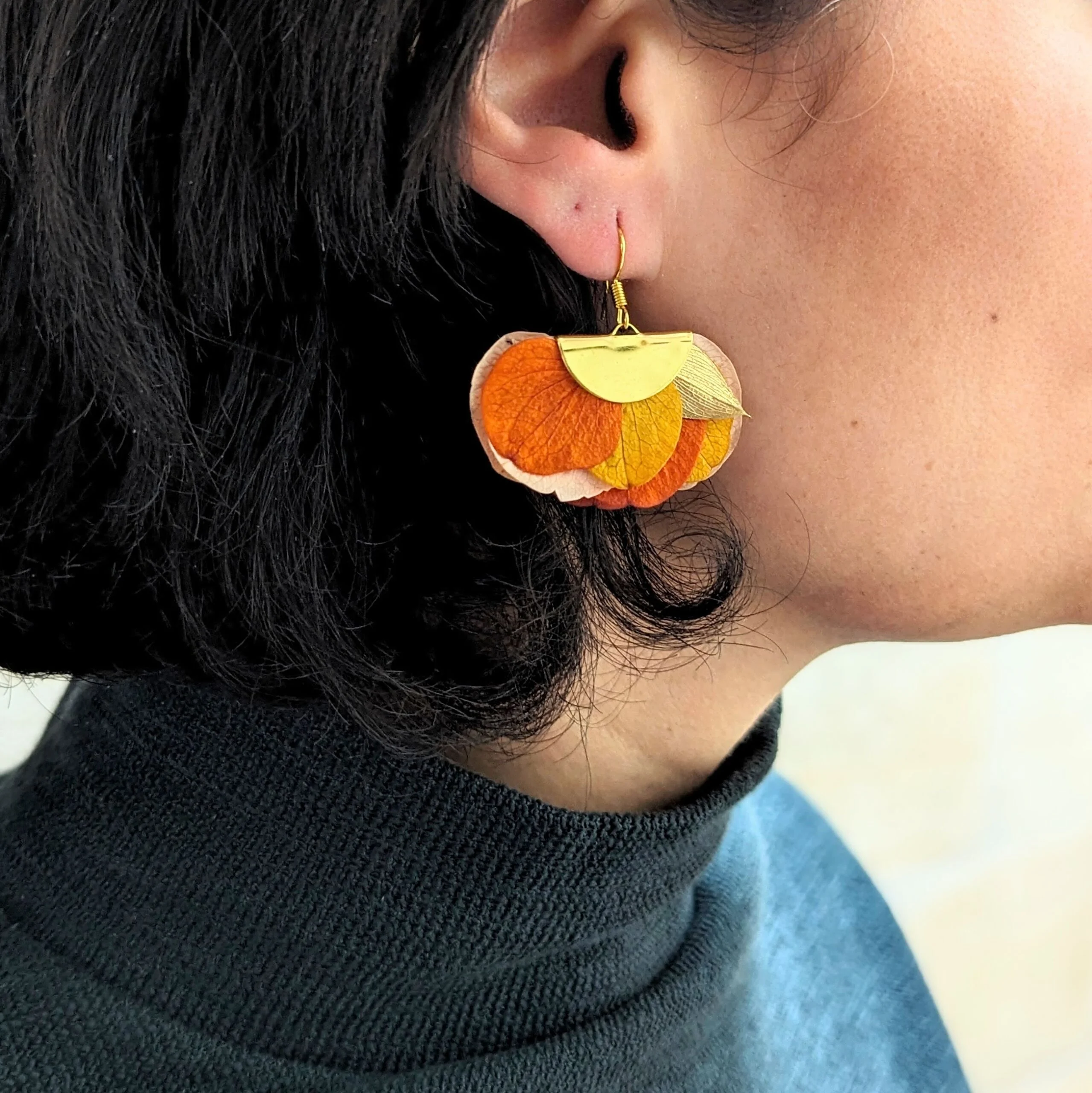 Boucles d'oreilles éventail en fleurs stabilisées, bijou bohème, Neus – Image 6