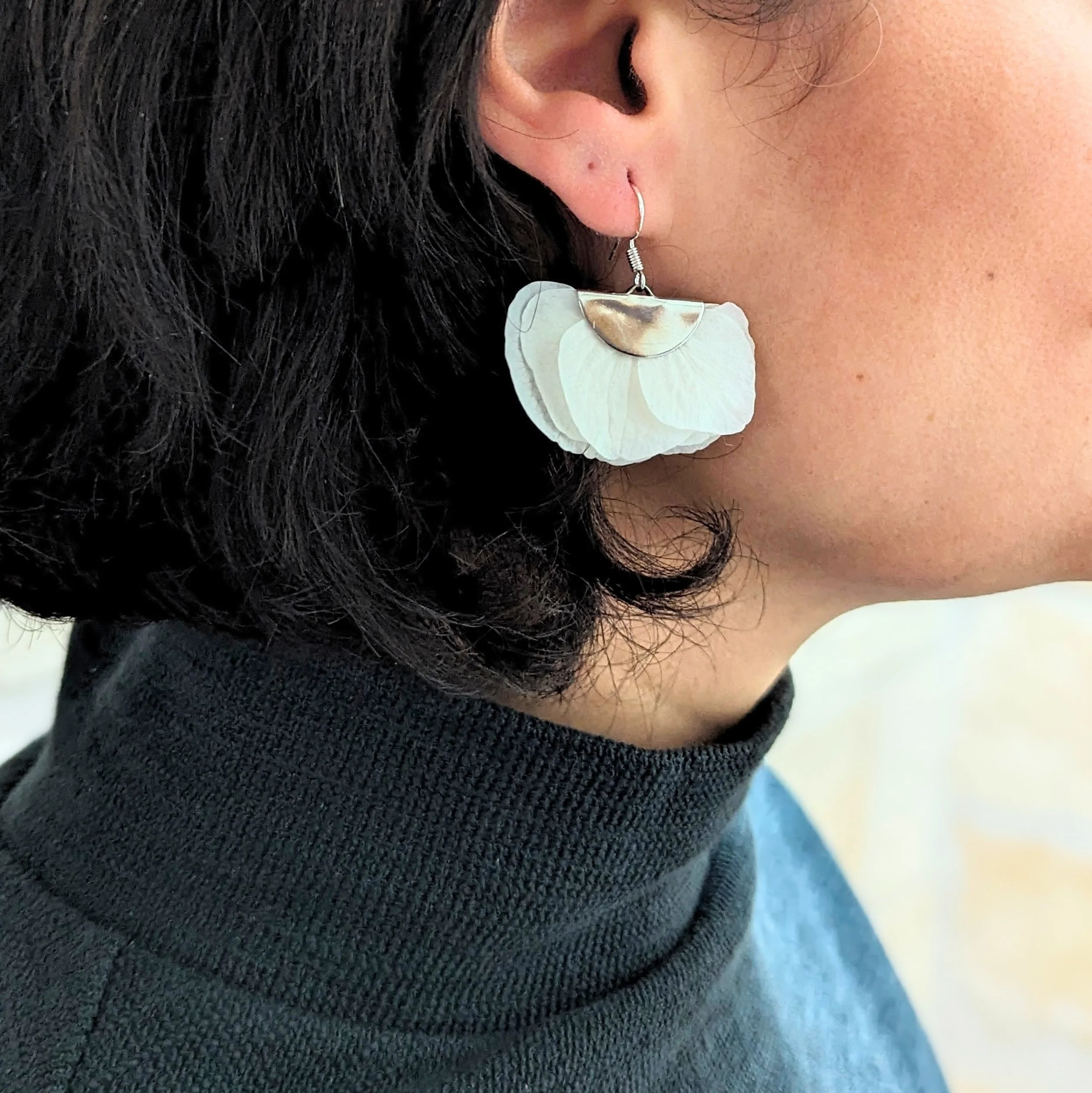 Boucles d'oreilles éventail en fleurs stabilisées, bijou bohème, Neus – Image 3