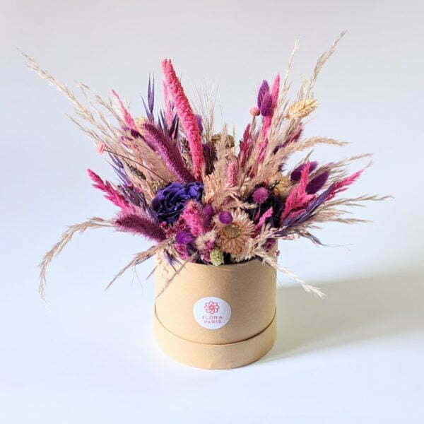 Boîte à chapeau fleurie composée de fleurs séchées et fleurs stabilisées, Mira 5