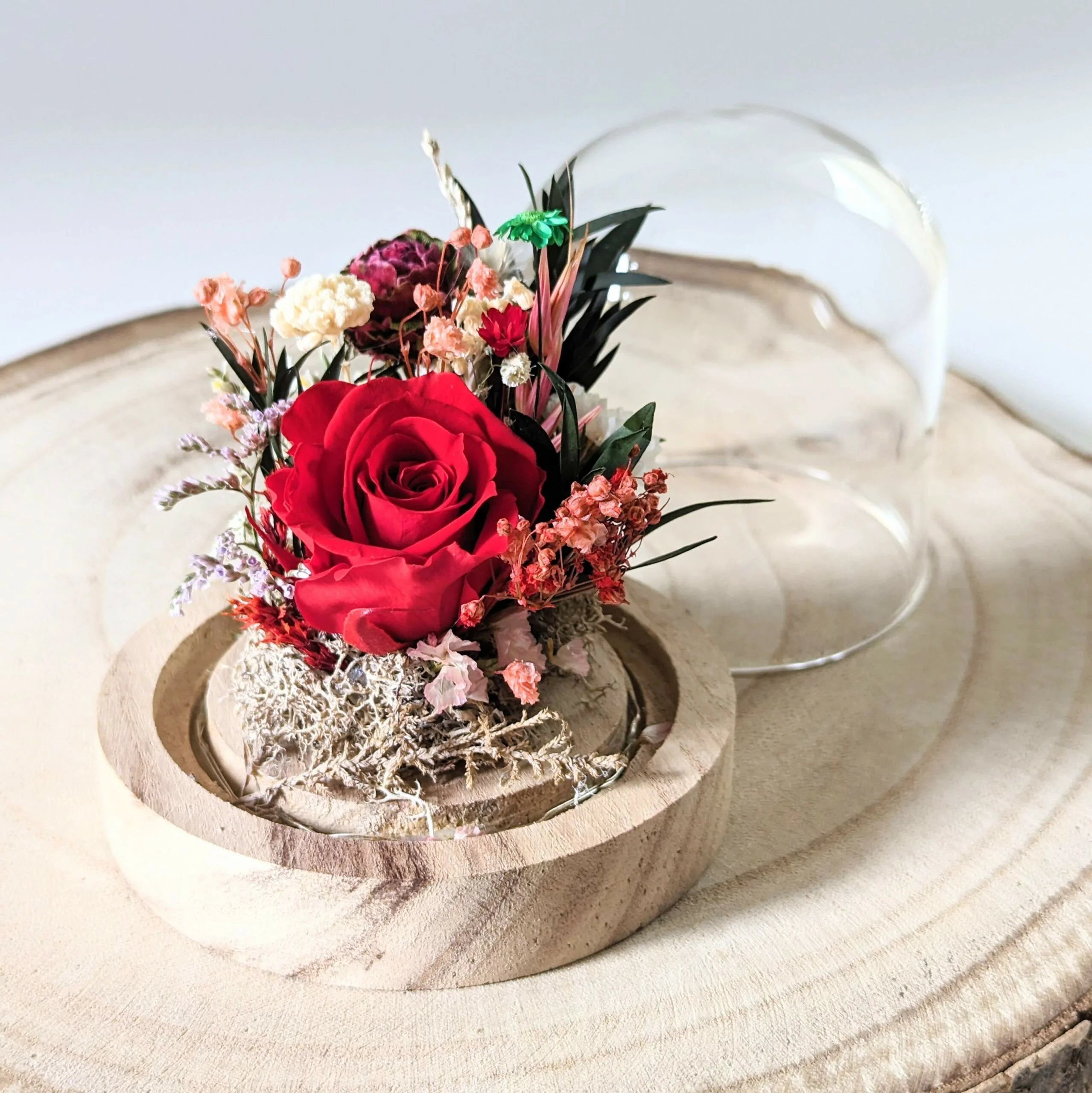 Mini cloche en verre avec fleurs séchées & fleurs stabilisées, décoration d'intérieur pour Noël, Gabrielle – Image 3