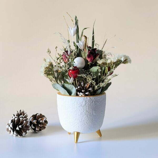 Composition de fleurs séchées et stabilisées pour décoration de Noël, Clara 2