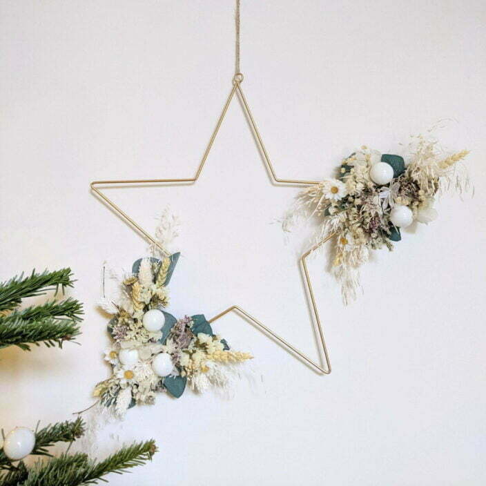 Étoile ornée de fleurs séchées & stabilisées pour décoration de Noël, Céleste