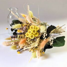 Petit bouquet de fleurs séchées naturelles aux tons ensoleillés avec vase en verre transparent, Limone