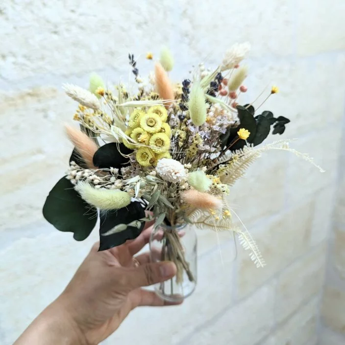 Petit bouquet de fleurs séchées naturelles aux tons ensoleillés avec vase en verre transparent, Limone – Image 4