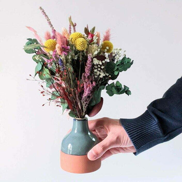 Bouquet de fleurs séchées & stabilisées avec son vase en céramique, Rachel 3