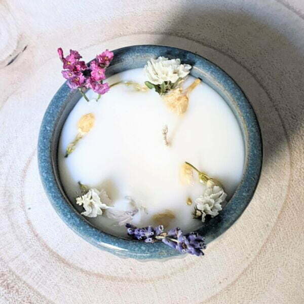 Bougie parfumée au jasmin, à la cire de soja et fleurs séchées, naturelle artisanale, Allyson 2