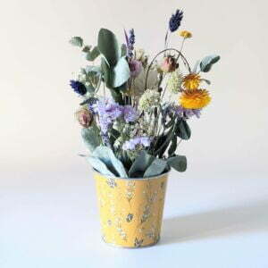 Composition artisanale en fleurs séchées pour décoration d’intérieur, Pepeta