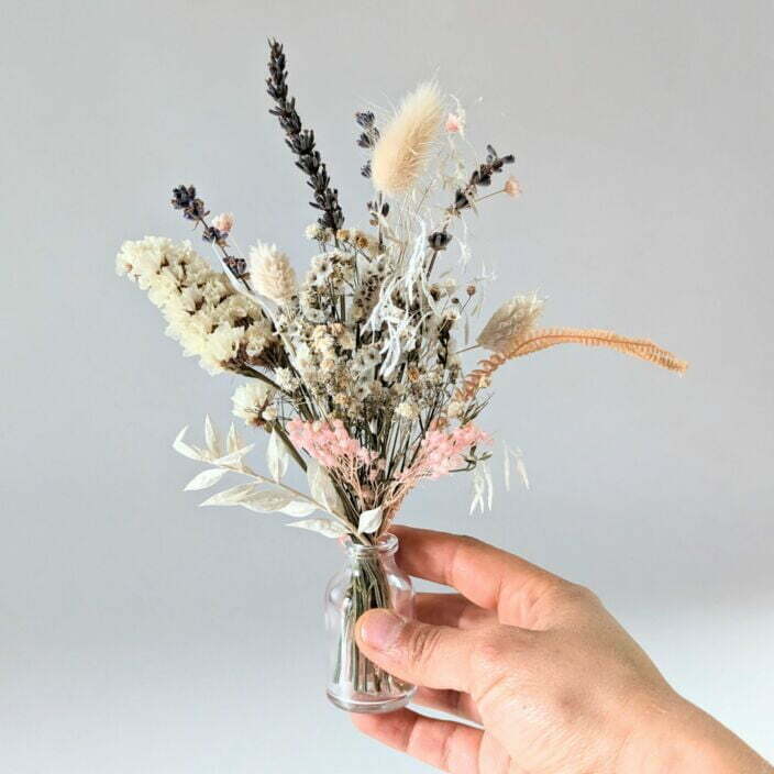 Mini bouquet de fleurs séchées pour décoration de table évènementielle, Rosae 3
