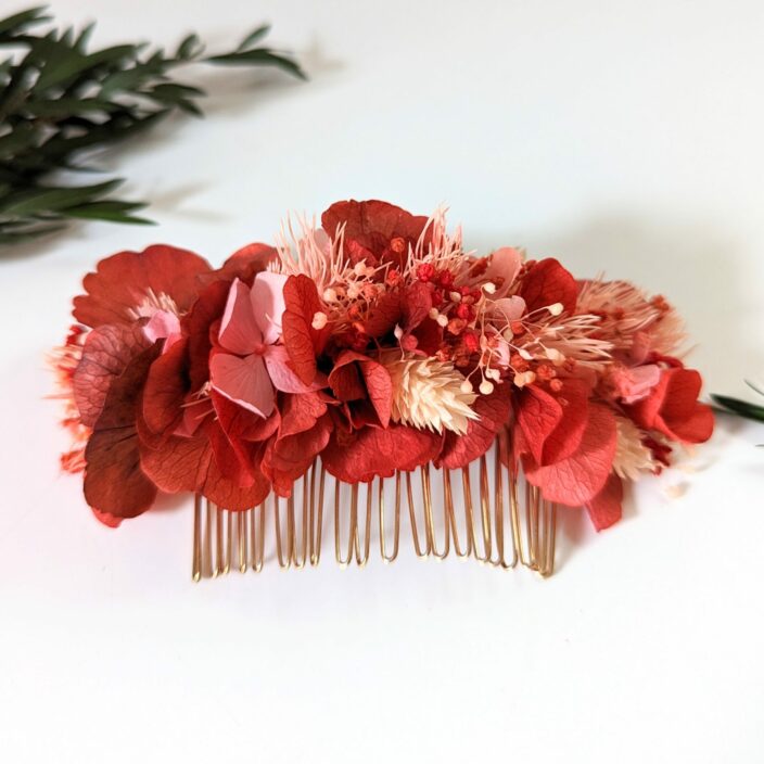 Peigne à cheveux fleuri pour coiffure de mariage en fleurs séchées & fleurs stabilisées, Bayonne – Image 2