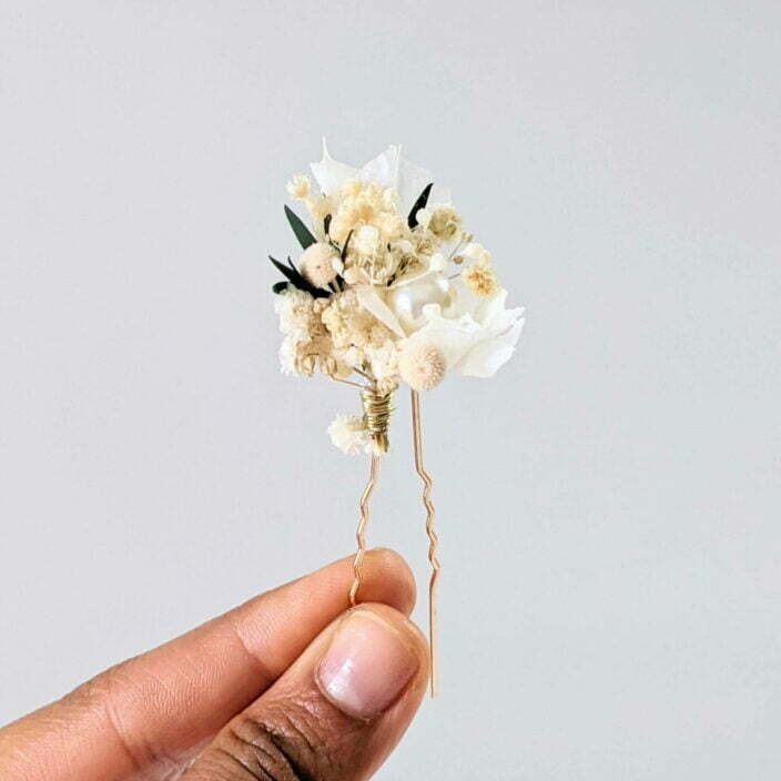 Épingle à cheveux ornée de fleurs séchées & fleurs stabilisées blanches & vertes, Virginie 2