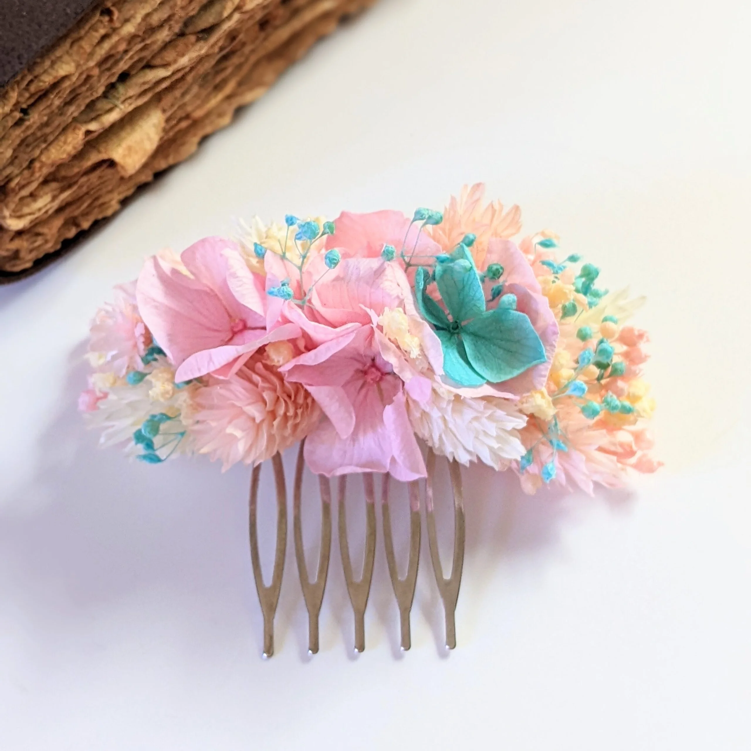 Peigne à cheveux fleuri pour coiffure de mariage en fleurs séchées roses, Candy – Image 2