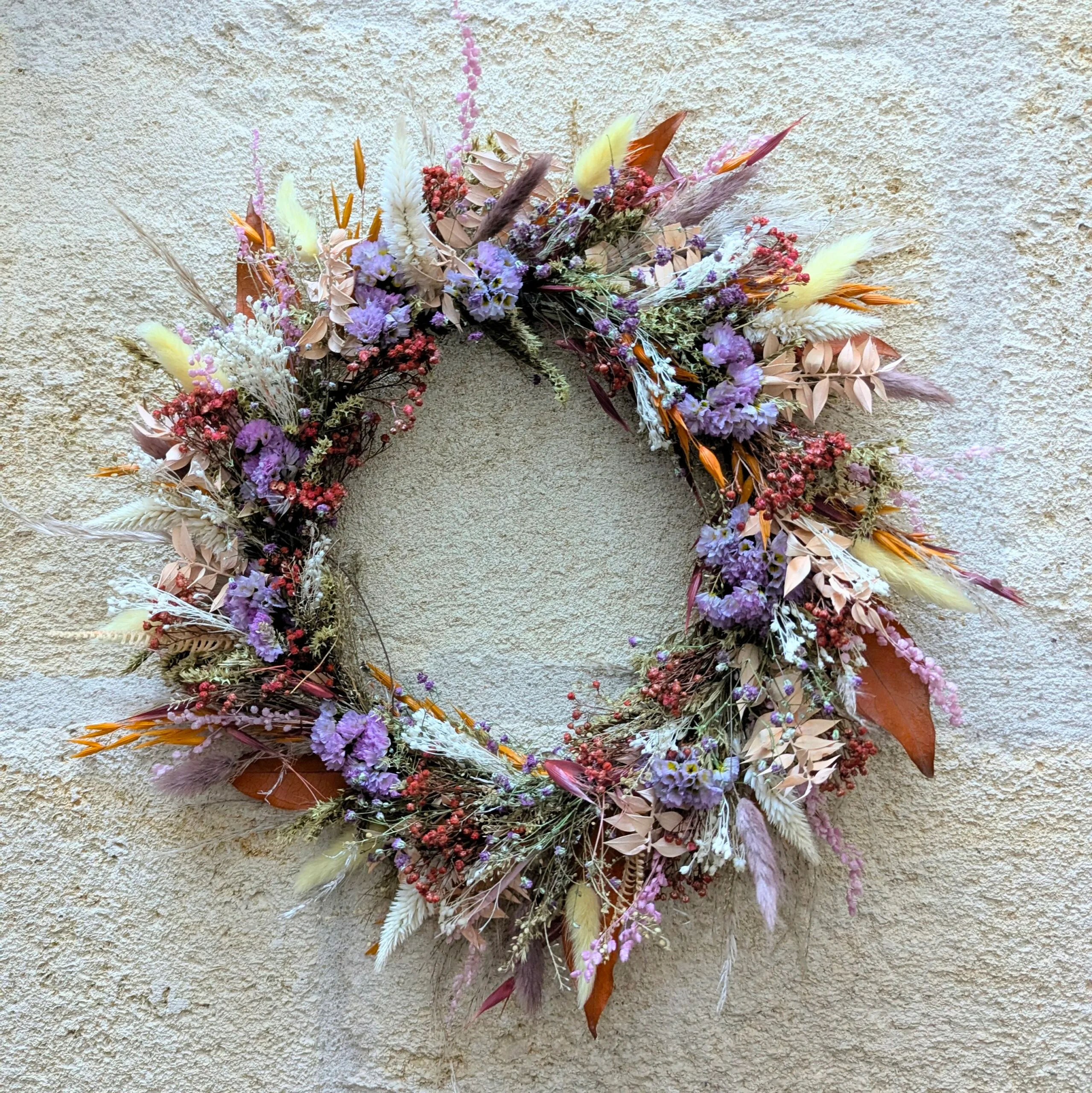 Couronne murale de fleurs naturelles séchées aux couleurs automnales, Ginger – Image 4