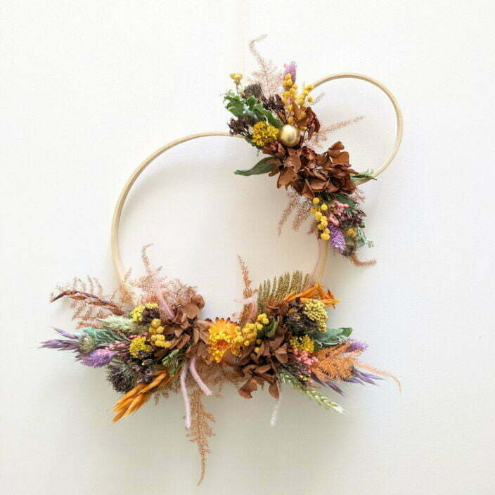 Couronne murale de fleurs séchées aux couleurs automnales, Ginger