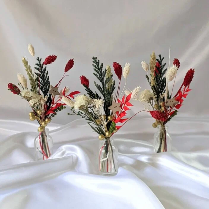 Mini bouquet de fleurs stabilisées pour décoration de table aux couleurs de Noël, Jingle Bell – Image 2