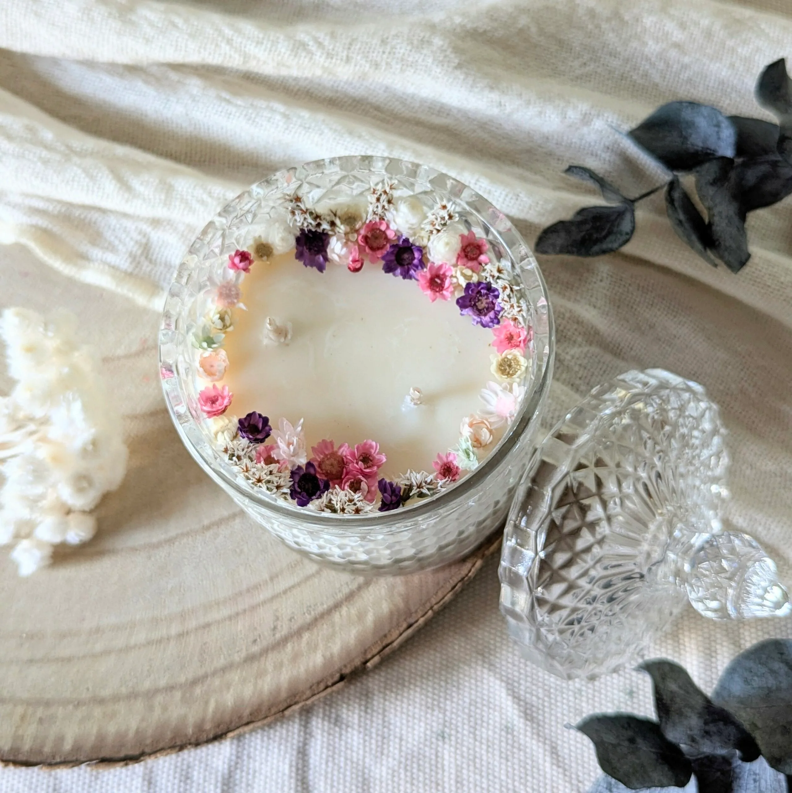 Bougie fleurie parfum pivoine, Hanaé – Image 2