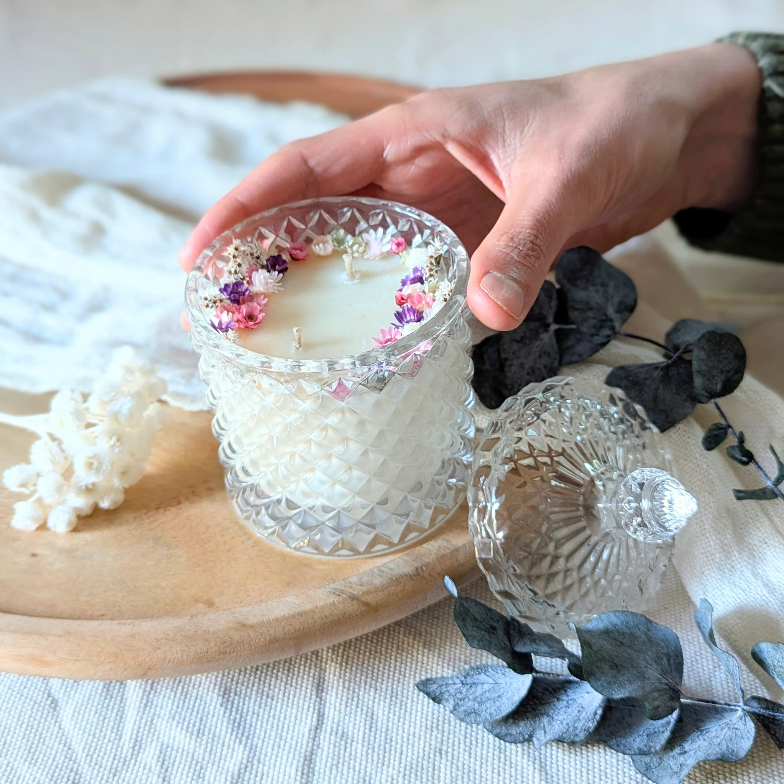 Bougie fleurie parfum pivoine, Hanaé – Image 4